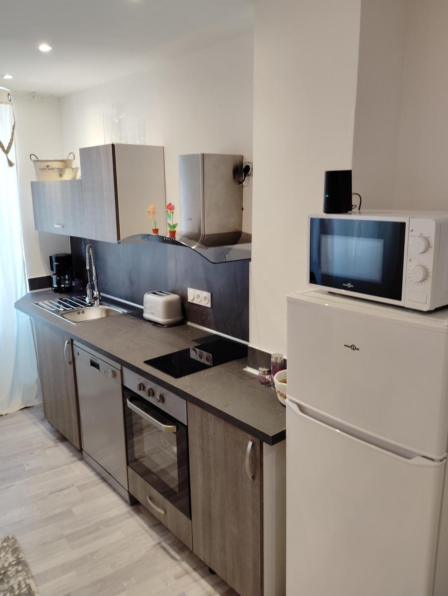 Maison Chez Marthe Le Muy Bagian luar foto